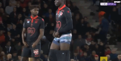 亚冠关键战前瞻：布里兰主场势冲出线 江原FC客场寻机抢分