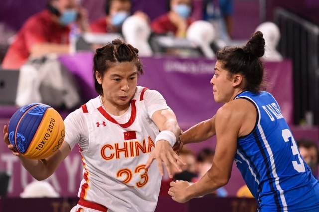 本-戴维斯：孙兴慜对我来说是家人，他离队让我非常难过（本-戴维斯：孙兴慜在我心中如家人，他的离队让我难过不已）