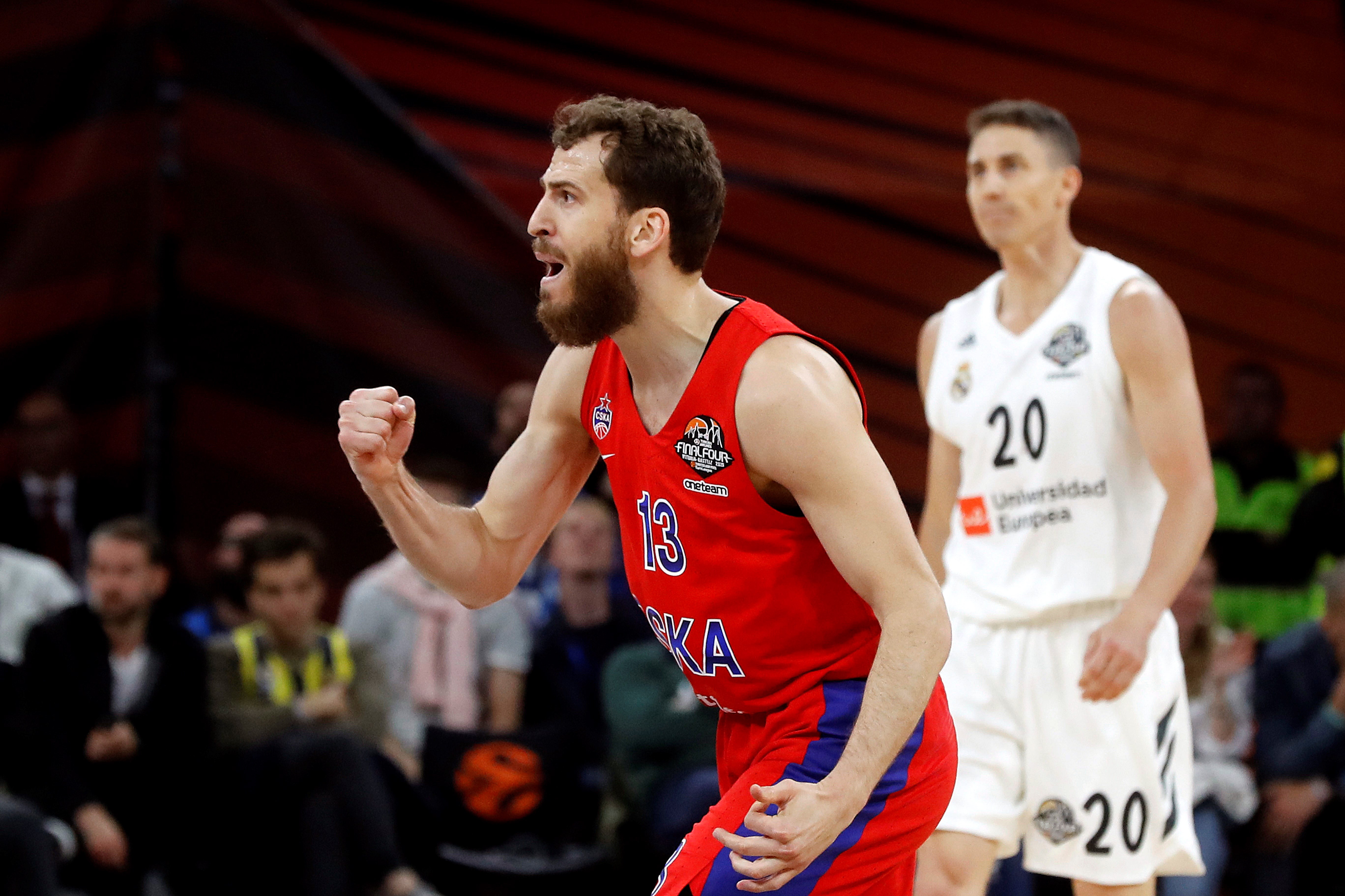 雷克瑟姆队长：在主场竟然有卡迪夫球迷挑衅我，我把他拳击了（雷克瑟姆队长：主场遭卡迪夫球迷挑衅，我出拳回应）