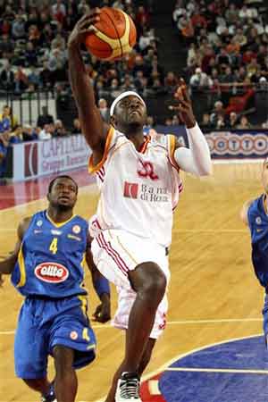 特里：08年欧冠决赛丢点我永生难忘，恐怕这辈子都难以释怀（特里谈2008欧冠决赛点球失误：一生之痛，至今难释怀）